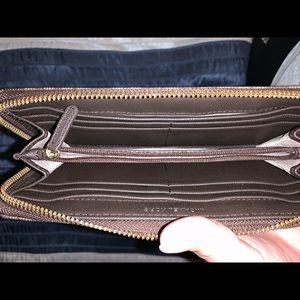 Micheal Kors wallet